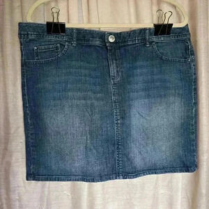 Tommy Hilfiger skirt